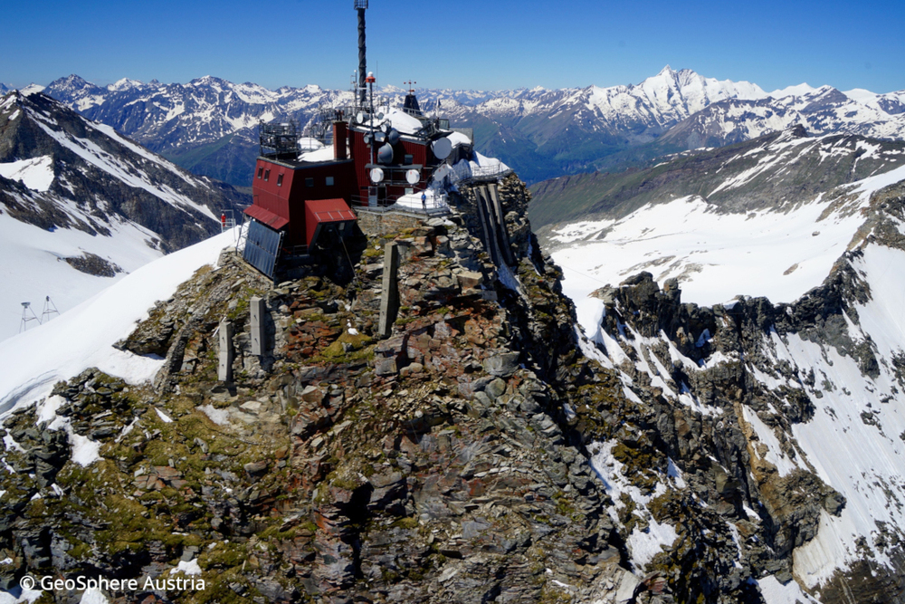 Aerosol- & Gasmessung über den Wolken | GRIMM AEROSOL TECHNIK unterstützt die Klimaforschung im Sonnblick-Observatorium